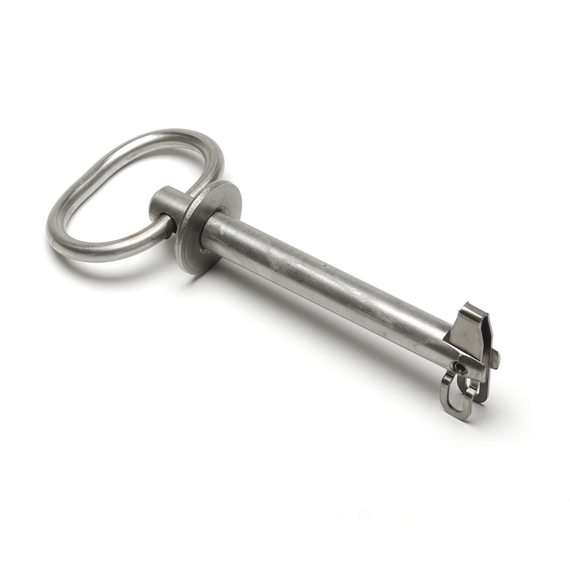 Hitch Pull Pin with Swivel Latch 